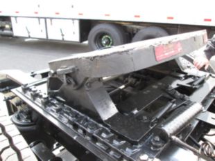 2011 Int'l Diesel 6x4 Extended Cab 7500 Tractor