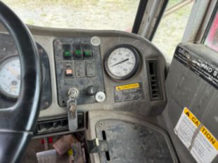 2007 Oshkosh S Series 6x6 Quad-Axle Concrete Mixer Truck