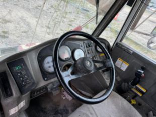 2007 Oshkosh S Series 6x6 Quad-Axle Concrete Mixer Truck