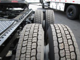 2011 Int'l Diesel 6x4 Extended Cab 7500 Tractor