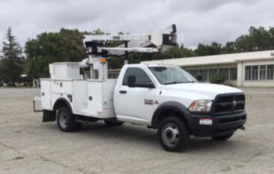2015 RAM 5500 4x4 Versalift SST-40 Bucket Truck