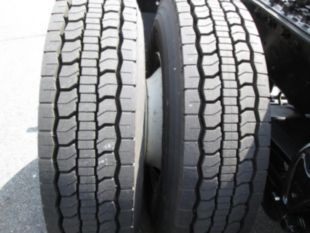 2011 Int'l Diesel 6x4 Extended Cab 7500 Tractor