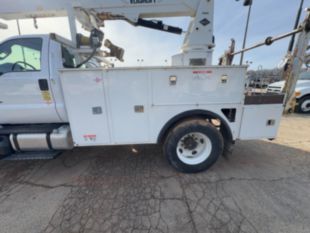 Versalift VTP-40-NE Cable Placer on 2019 Ford F750 4x2