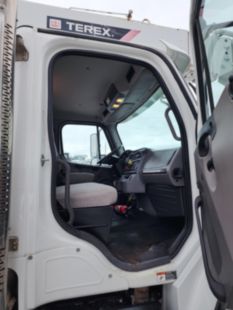 2019 Freightliner M2106 6x6 Terex C6060 Digger Derrick