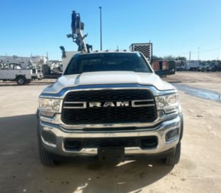 2019 RAM 5500 4x4 IMT 7500 Service Truck With Crane