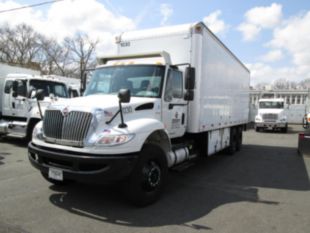 2011 Int'l Diesel 6x4 4400 Box Truck