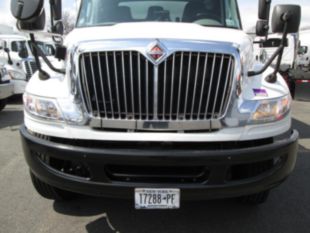 2011 Int'l Diesel 6x4 4400 Box Truck