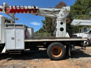 2009 Peterbilt 337 Diesel 4x2 Terex Commander 4047 Digger Derrick Truck