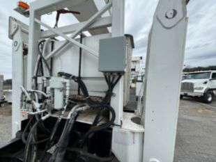 2016 Tri Terex TM125 Bucket Truck