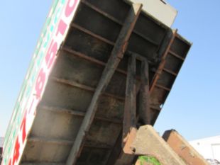 1999 Int'l Diesel 4x2 4700 Chipper Truck