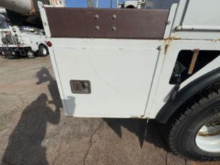 Versalift VTP-40-NE Cable Placer on 2019 Ford F750 4x2