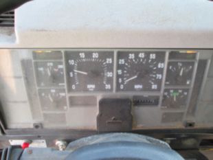 1999 Int'l Diesel 4x2 4700 Chipper Truck