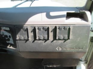 1999 Int'l Diesel 4x2 4700 Chipper Truck