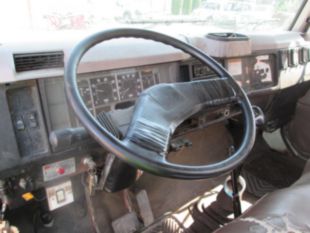 1999 Int'l Diesel 4x2 4700 Chipper Truck