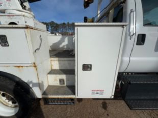 Versalift VTP-40-NE Cable Placer on 2019 Ford F750 4x2