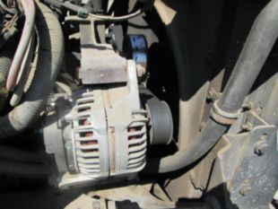 1999 Int'l Diesel 4x2 4700 Chipper Truck