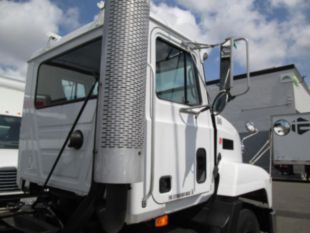 2003 Mack CH613 Diesel 6x4 Day Cab Tractor