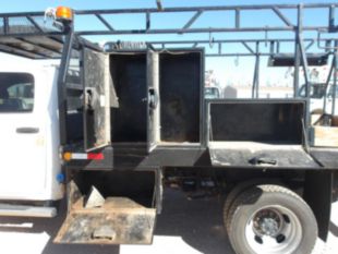 2019 RAM 5500 4x4 Flatbed Truck