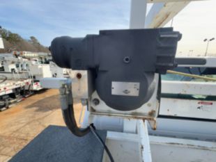 Versalift VTP-40-NE Cable Placer on 2019 Ford F750 4x2