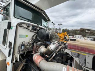 2016 Tri Terex TM125 Bucket Truck