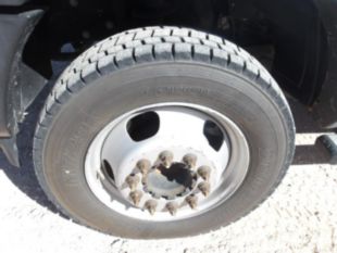 2019 RAM 5500 4x4 Flatbed Truck