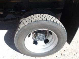 2019 RAM 5500 4x4 Flatbed Truck