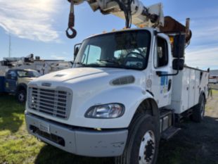 2015 Freightliner M2 4x4 Automatic Terex Commander 4047 Digger Derrick Truck