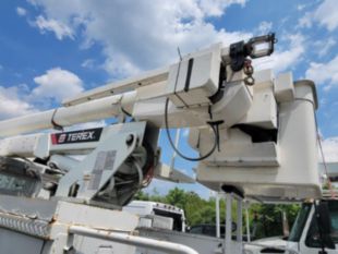 2013 Terex TC55 2014 International 4300 Bucket Truck