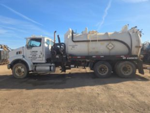 2009 Sterling  LT-8500 Tandem Axle Cusco Vac-Truck