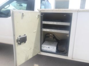 Versalift Telecom Aerial Device Cable Placer on 2017 Ford F550 4x2