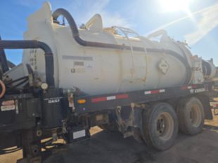 2009 Sterling  LT-8500 Tandem Axle Cusco Vac-Truck