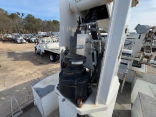 Versalift VTP-40-NE Cable Placer on 2019 Ford F750 4x2