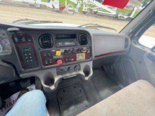 2017 Freightliner M2106 6x6 Daycab Tractor