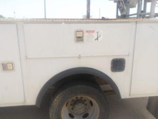 Versalift Telecom Aerial Device Cable Placer on 2017 Ford F550 4x2