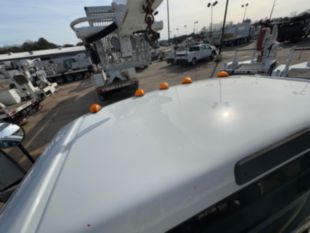 Versalift VTP-40-NE Cable Placer on 2019 Ford F750 4x2
