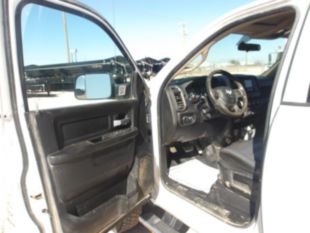 2019 RAM 5500 4x4 Flatbed Truck