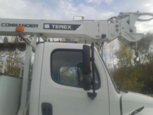 2016 Freightliner M2 4x2 Automatic Terex Commander 4047 Digger Derrick Truck