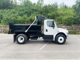 2016 Freightliner M2106 4x2 Load King 10 Ft. Dump Truck