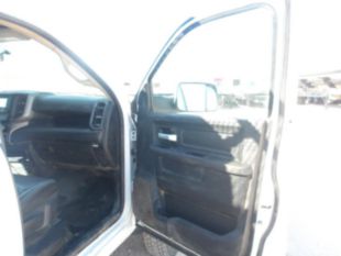 2019 RAM 5500 4x4 Flatbed Truck