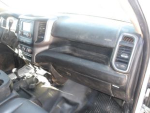 2019 RAM 5500 4x4 Flatbed Truck