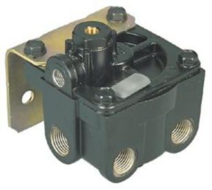 RELAY VALVE