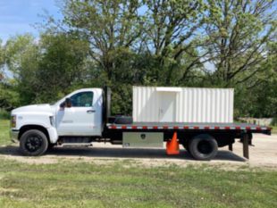 2023 Chevrolet 6500 4x2 Flatbed Truck