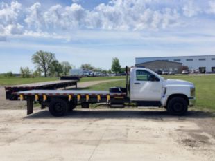 2023 Chevrolet 6500 4x2 Flatbed Truck