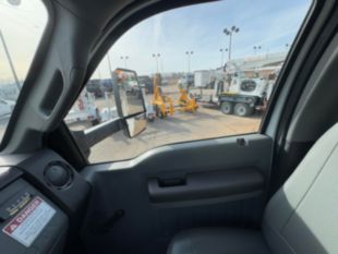 Versalift VTP-40-NE Cable Placer on 2019 Ford F750 4x2