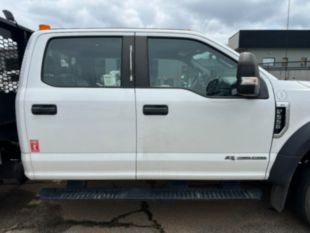2018 Ford F-550 4x2 Powerstroke Diesel "Rail Gear Equipped" Flatbed Truck