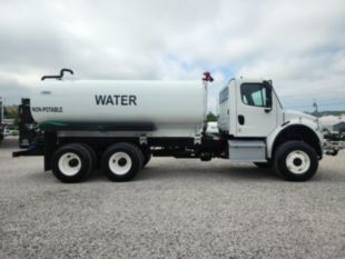 2015 Freightliner M2106 6x6 Load King 4000 Gallon Water Truck
