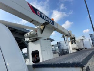 2016 Dodge  5500 Hemi Powered 4x4 Terex LT-40 Bucket Truck