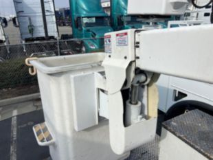 2016 Dodge  5500 Hemi Powered 4x4 Terex LT-40 Bucket Truck