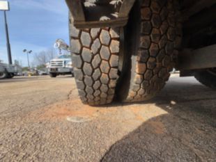 Versalift VTP-40-NE Cable Placer on 2019 Ford F750 4x2
