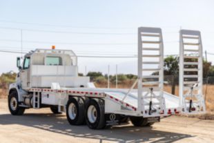 2017 WESTERN STAR 4700SB 6x4 Equipment Hauler